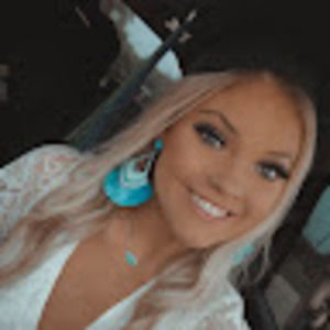 Meet your Posher, Lanie